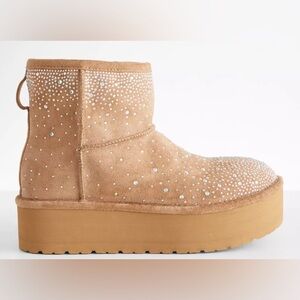 Madden Girl platform Ankle boots- womens size 8.5-NEW